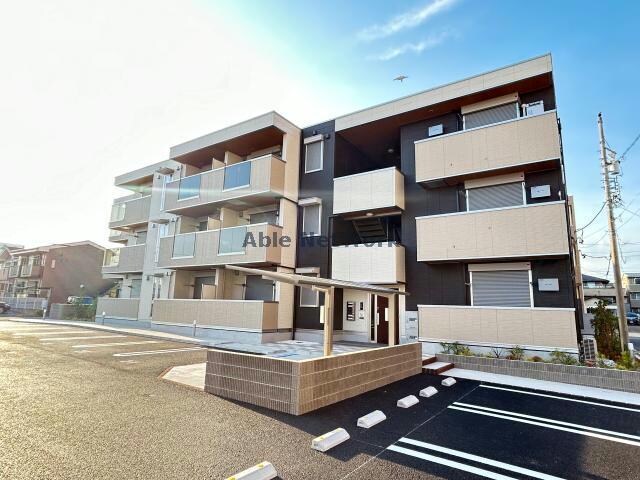  プール　リアン