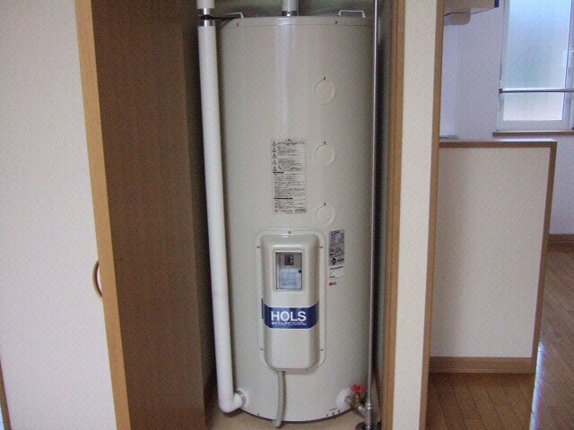 電気温水器 サンセミヨン