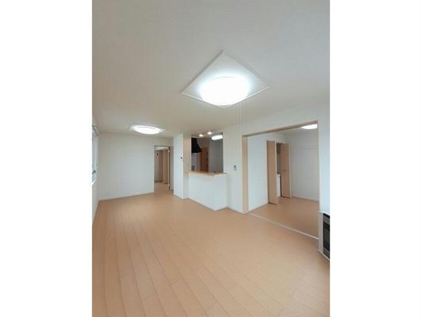  エムズアール ウエスト