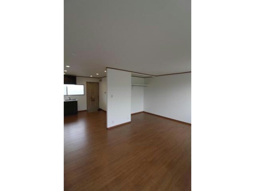 とにかく広い空間 ハイツ赤大路Ａ棟