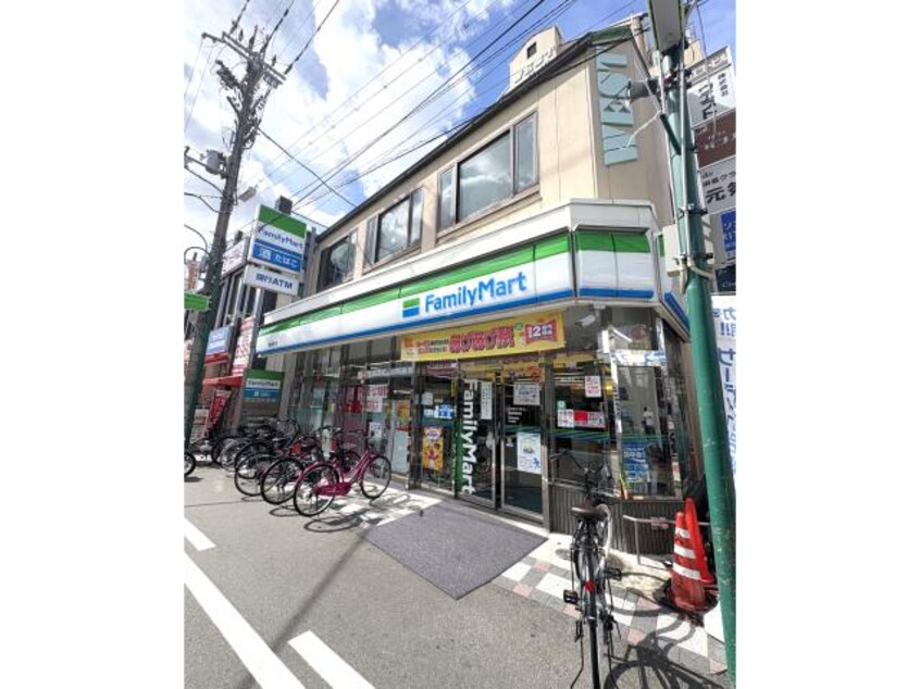 ファミリーマート富田駅前店(コンビニ)まで134m ハイマートさつき