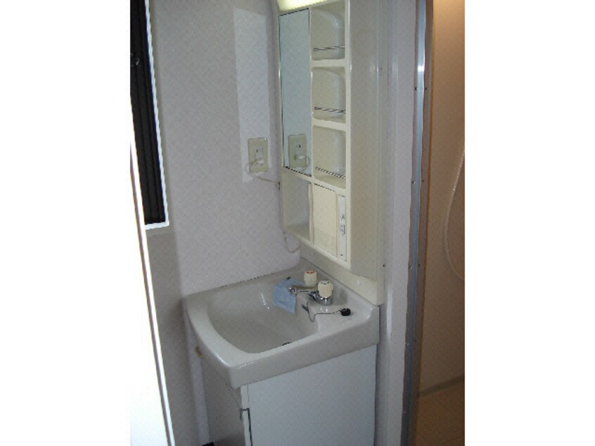  パレスミツワ２号館