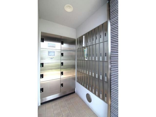 留守中でも荷物の受け取りOK プラネット46