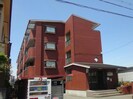 サンワロイヤルマンションの外観