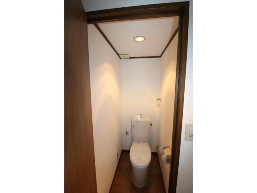  サンローゼ2号館