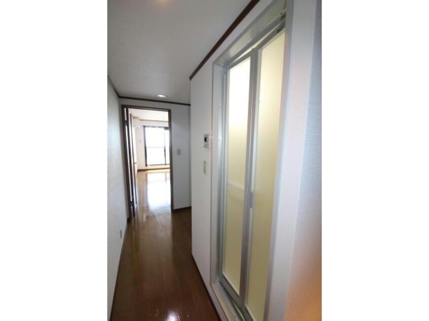  サンローゼ2号館