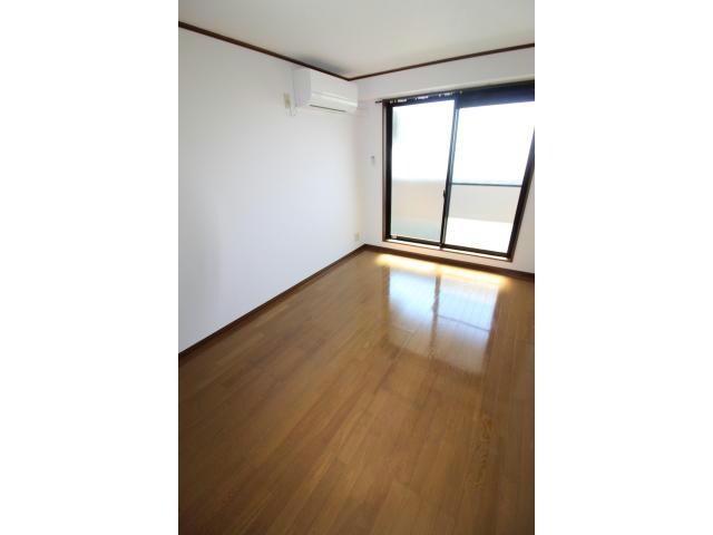 明るい サンローゼ2号館