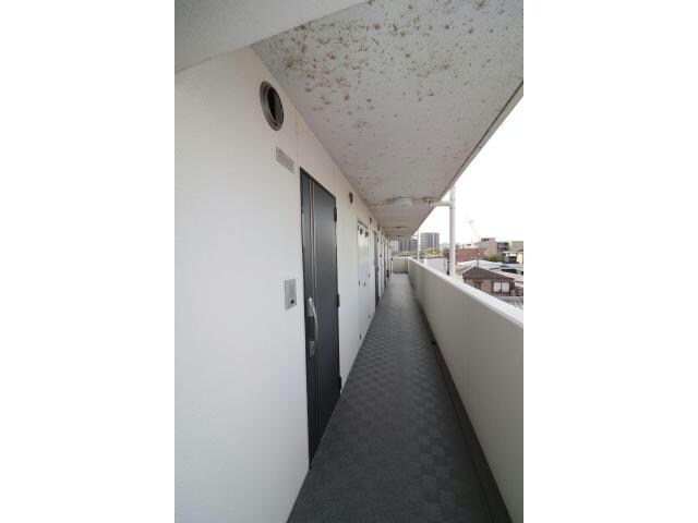 共用廊下 ミリアディたかつき