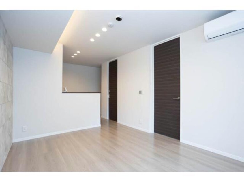  シャーメゾンセレナヴィラ