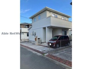 二川町西向山貸家