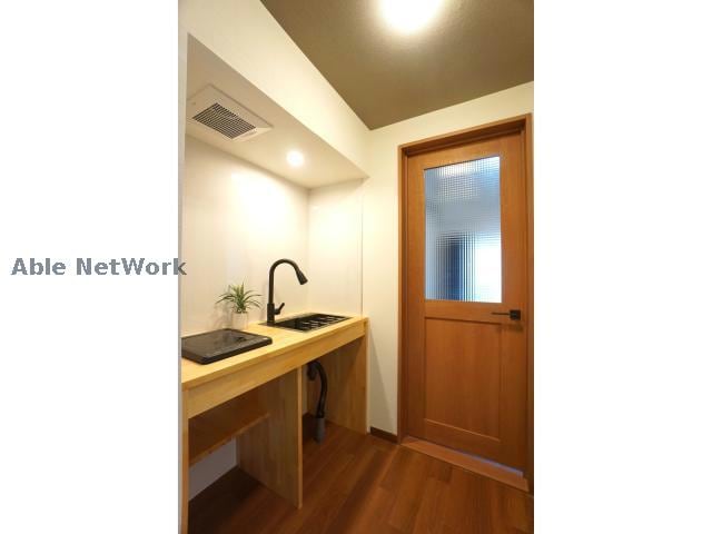 新品キッチン ガーデンコートAZUMADA