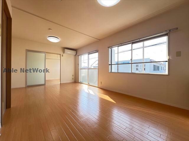  フレグランス牛川