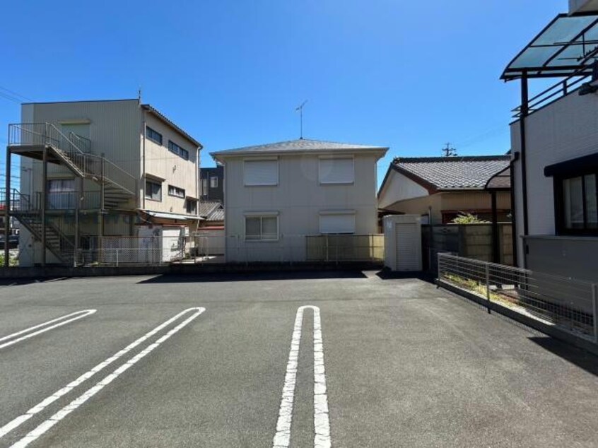  プレミアス向山