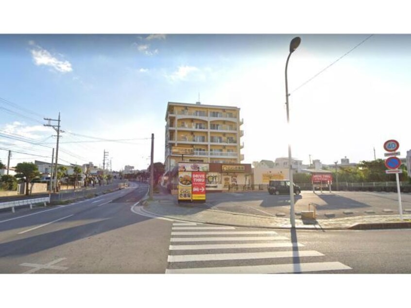 CoCo壱番屋沖縄北谷国体道路店(その他飲食（ファミレスなど）)まで757m サン　グレイス