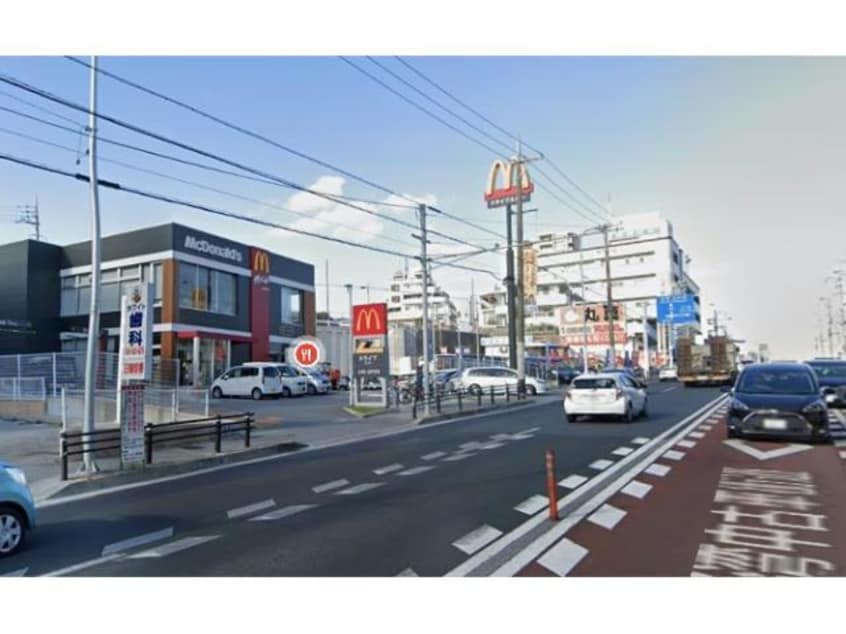 マクドナルド宜野湾店(ファストフード)まで2477m サウス　ゼファー