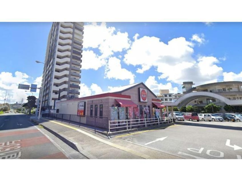 ガスト浦添牧港店（から好し取扱店）(その他飲食（ファミレスなど）)まで518m トーマス牧港Ⅱ