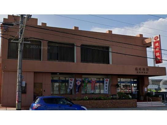 琉球銀行宜野湾支店(銀行)まで846m Ｃｅｒｒｏ　Ｖｉｓｔａ