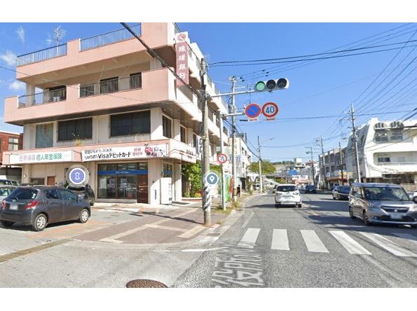 琉球銀行安波茶支店(銀行)まで381m 安波茶ガーデン