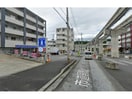 ローソン浦添前田駅前店(コンビニ)まで569m 平成アパート