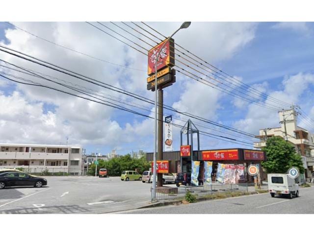 すき家宜野湾我如古店(その他飲食（ファミレスなど）)まで390m ESTOY buscando