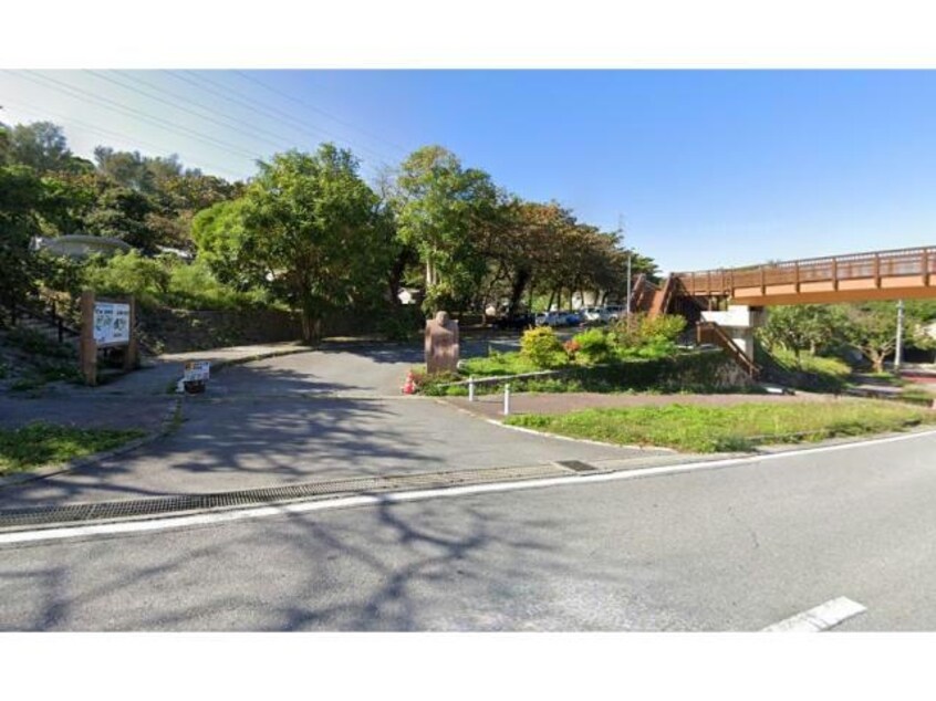 浦添大公園(公園)まで1595m maisontrustone