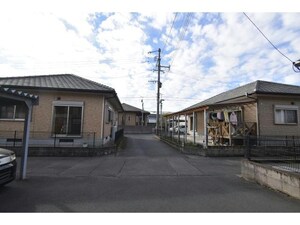 秋岡貸家　C棟D棟