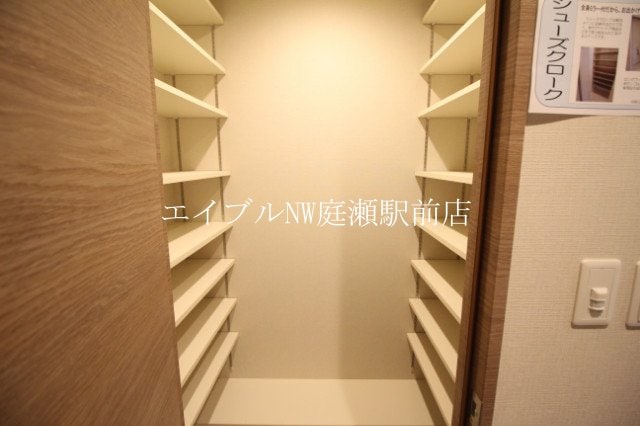  Shallow Garden　A棟