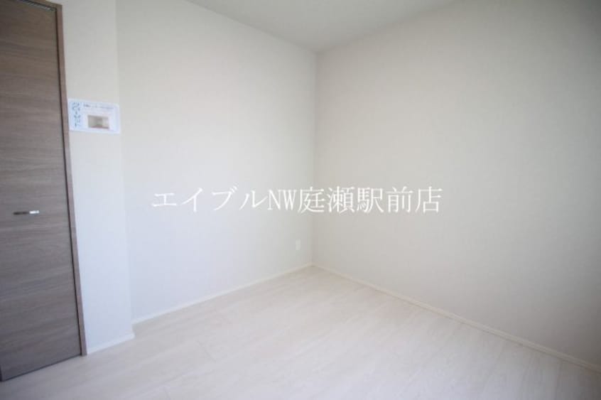  Shallow Garden　A棟