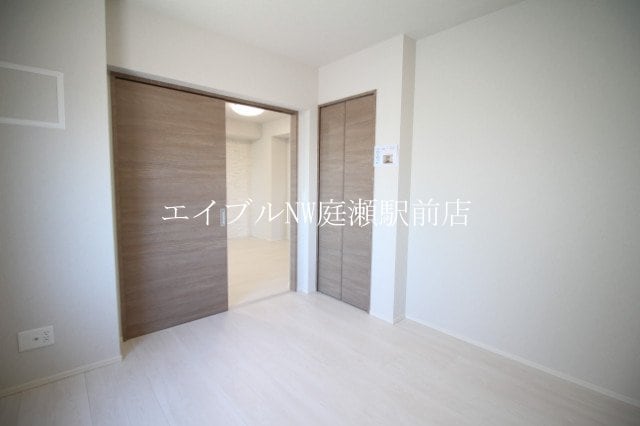  Shallow Garden　A棟