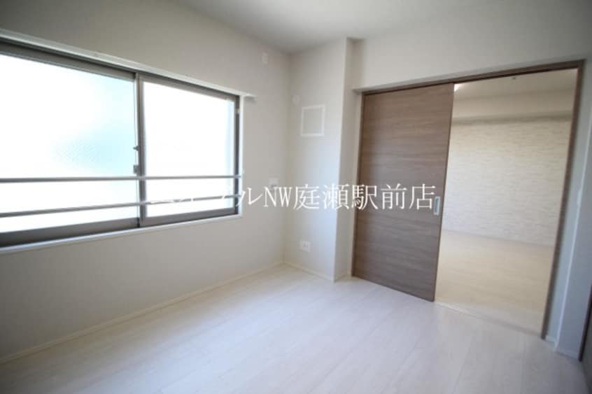  Shallow Garden　A棟