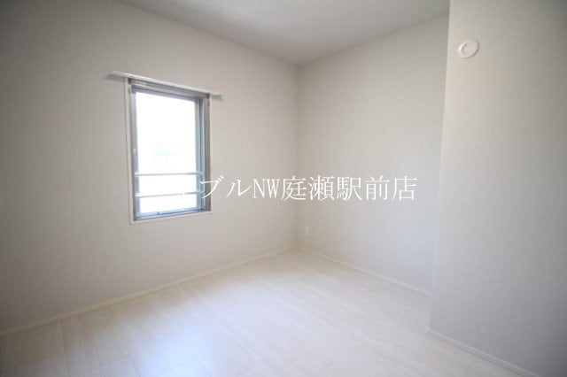  Shallow Garden　A棟