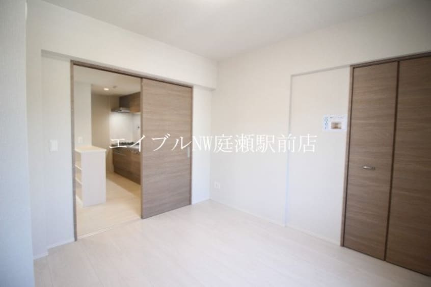  Shallow Garden　A棟