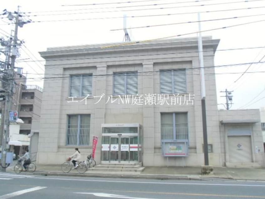 中国銀行岡山流通センター支店(銀行)まで781m アルトハイデⅡ　A棟