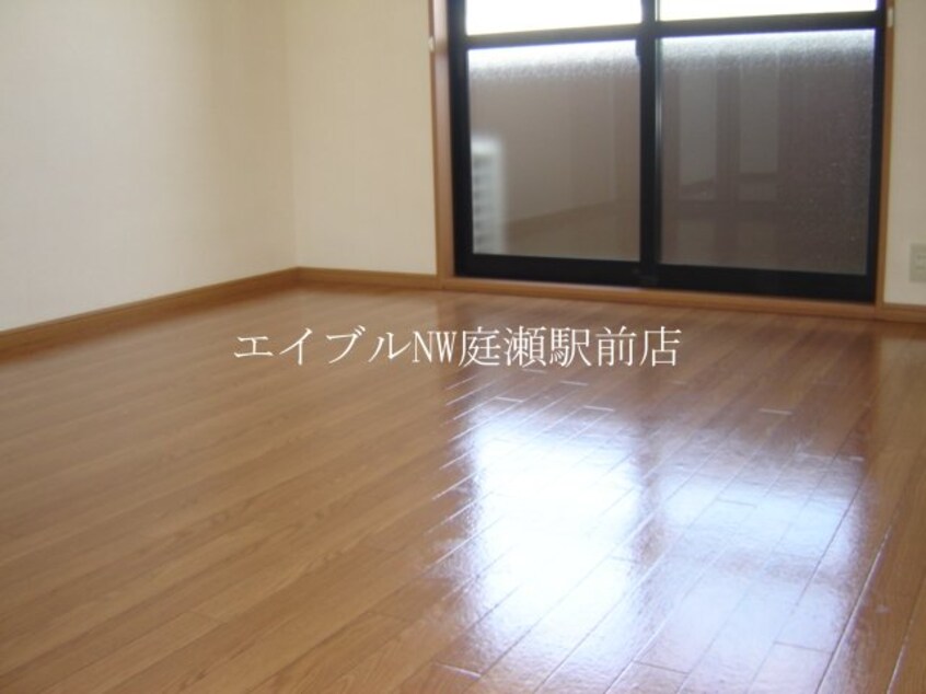 洋室 アルカディア