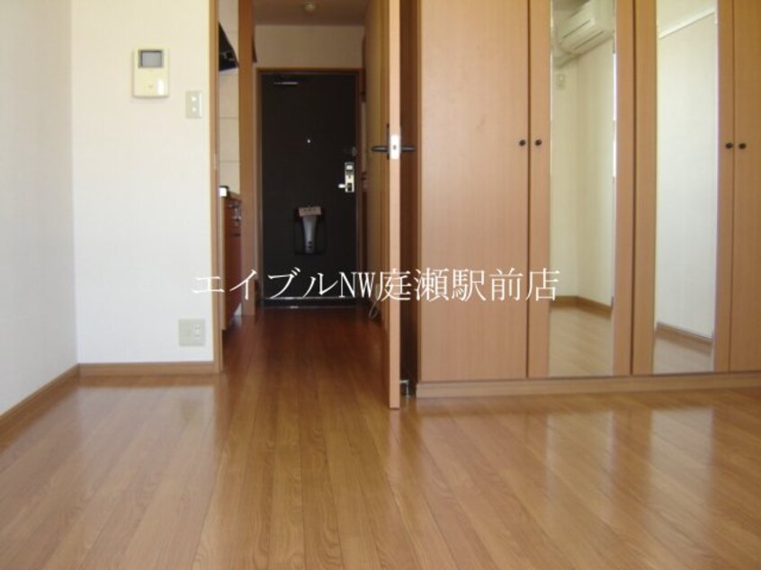 洋室 アルカディア