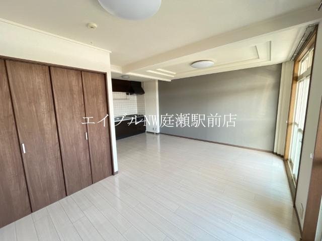 リビング プリベール花尻