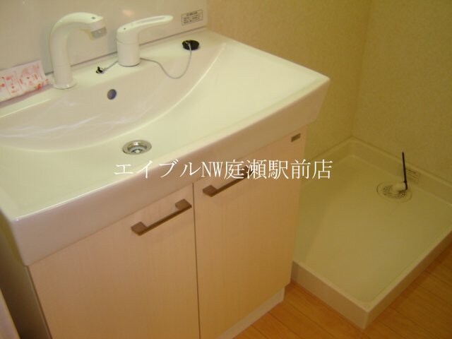 洗面化粧台（イメージ） ルナロベリア