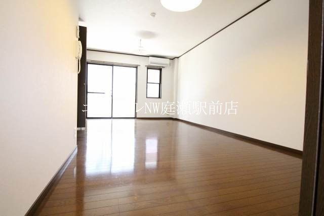 リビング ピュア・レジデンスＡ＆Ａ