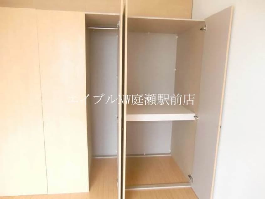 収納 アネーロ白石