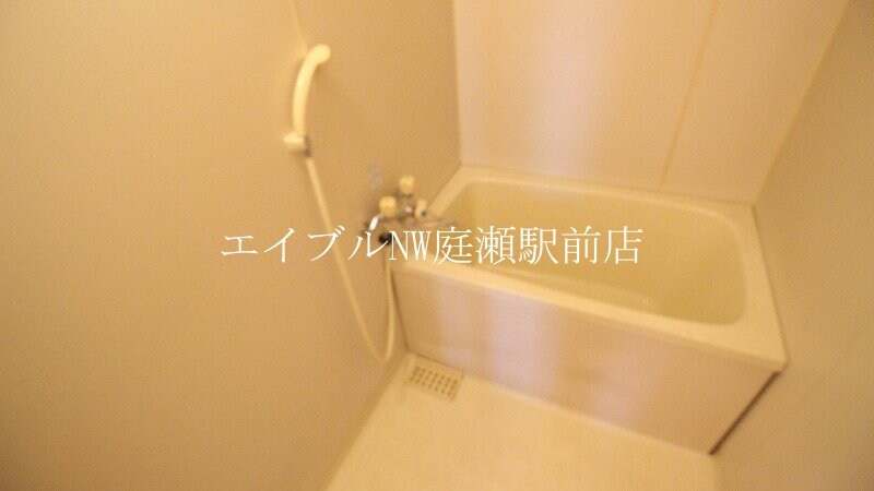  ニューハウジング