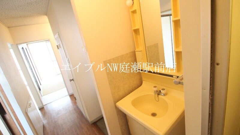  ニューハウジング