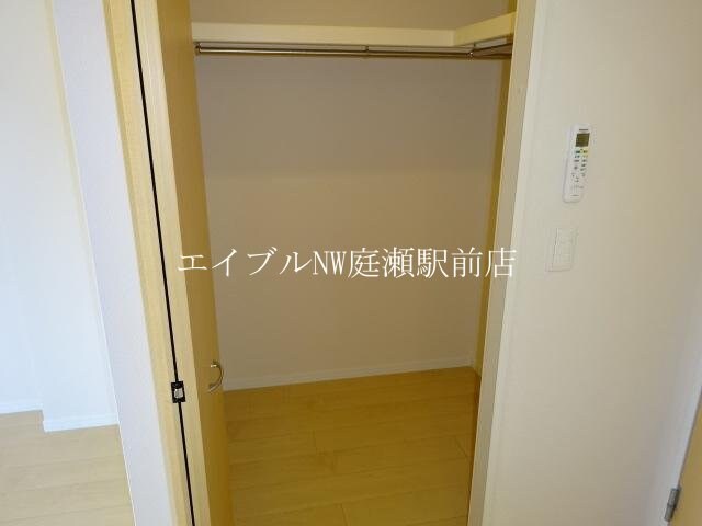 洋室 ミルキーウェイ酒津