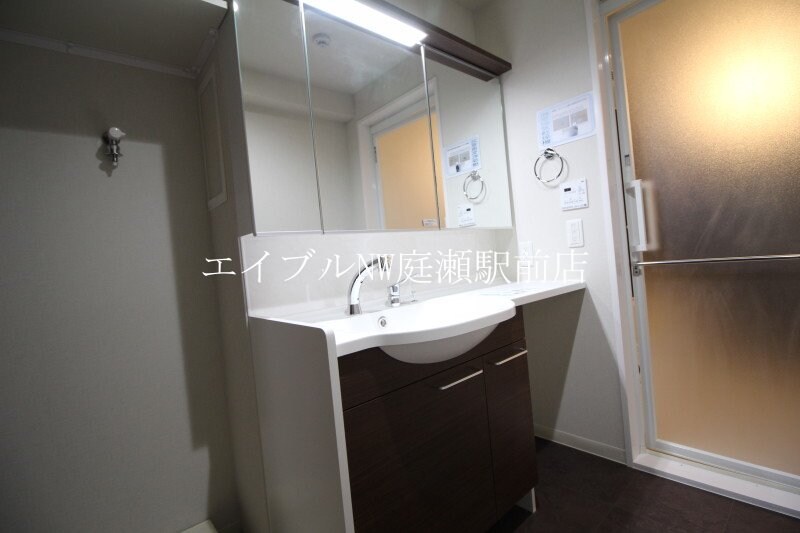  Shallow Garden　B棟