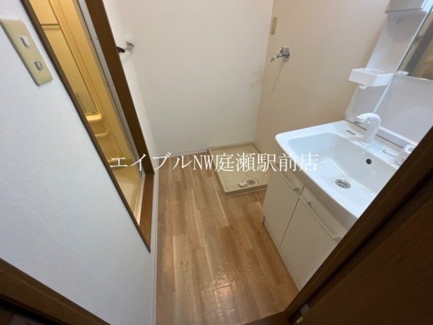  ロイヤルコーポ・サノ