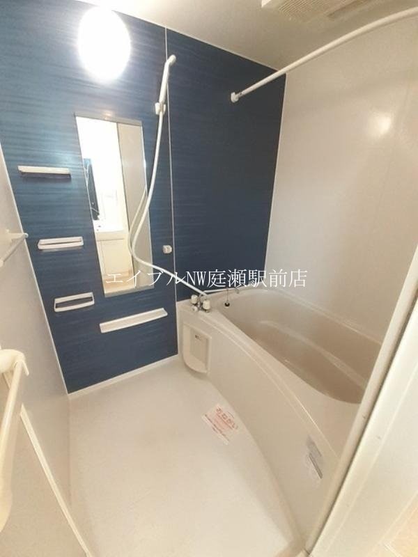  ラ・ベルコリーヌＢ