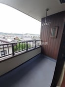  ラ・ベルコリーヌＢ