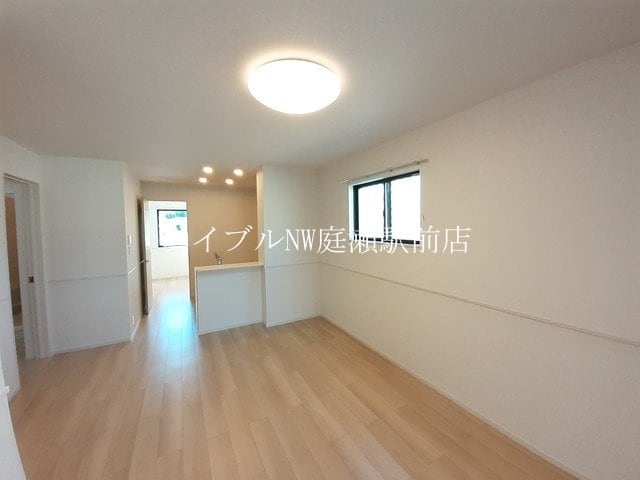  サンリット・セイバリーⅠ