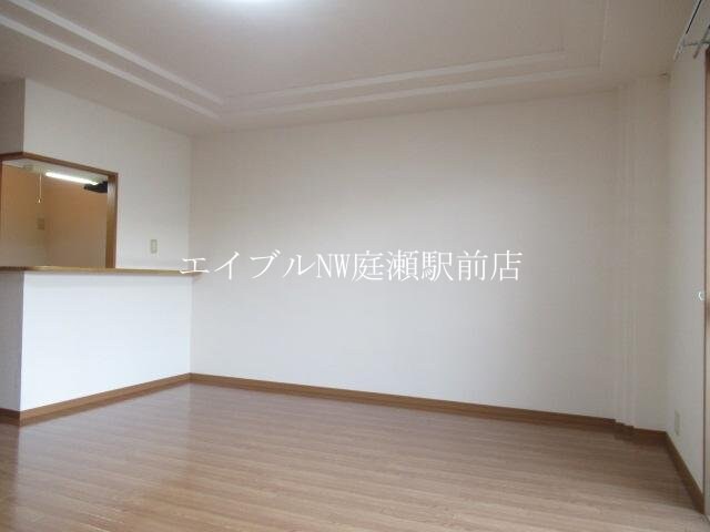  レジデンス　スワニーⅢ