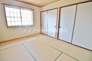  ファミール神宮寺