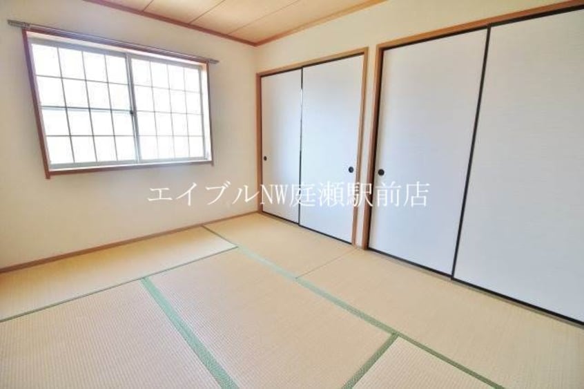  ファミール神宮寺